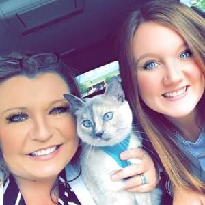 Meet your Posher, Amy